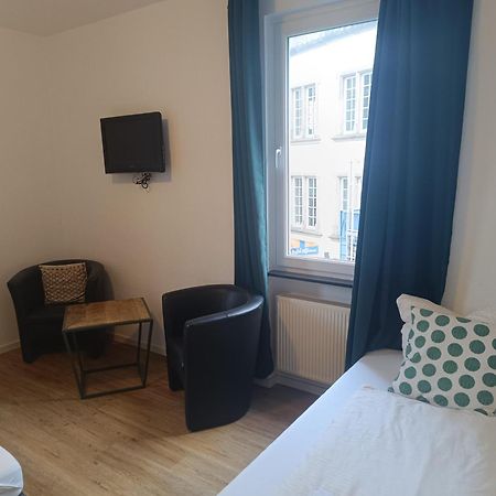 Vegas Hotel Bonn Bagian luar foto