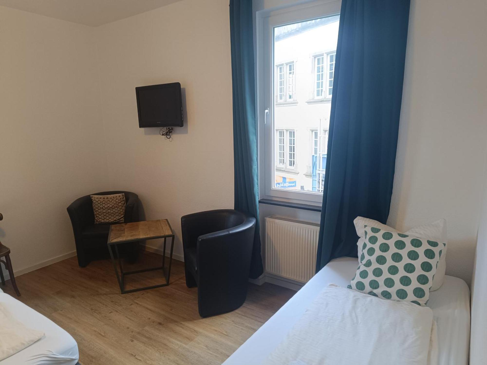 Vegas Hotel Bonn Bagian luar foto